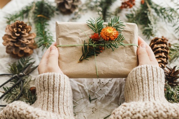 Buy a Secondhand Gift: A Thoughtful and Sustainable Choice