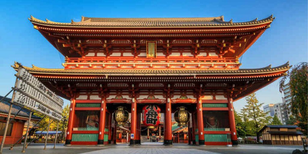 Top 10 Traditional Shrines to Visit in Japan