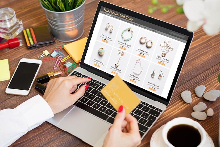 Top of Luxury E-Commerce in 2025