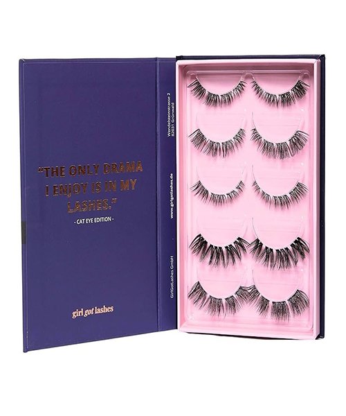 Dramatic & Glamorous Lashes